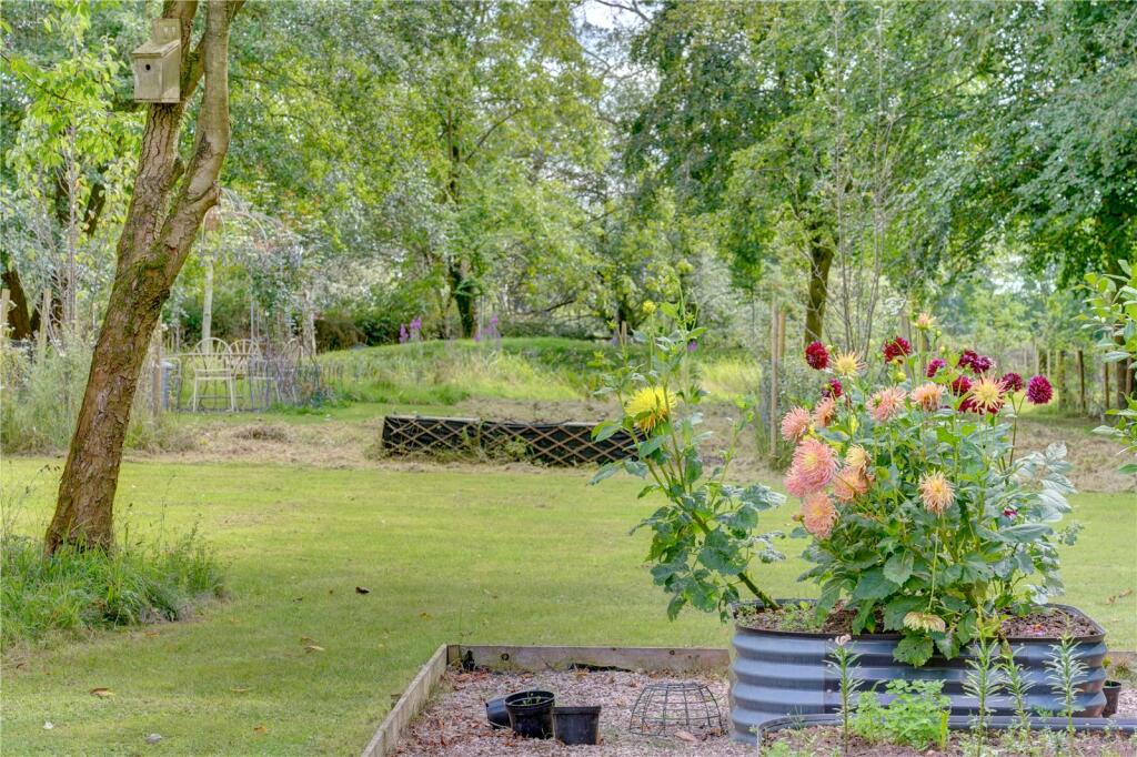 Additional property image - Dale Lane, Lickey End, Worcestershire, B60