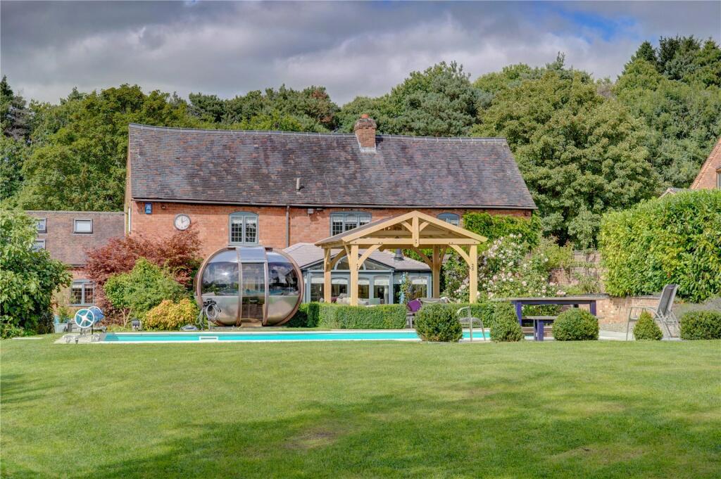 Additional property image - Dale Lane, Lickey End, Worcestershire, B60