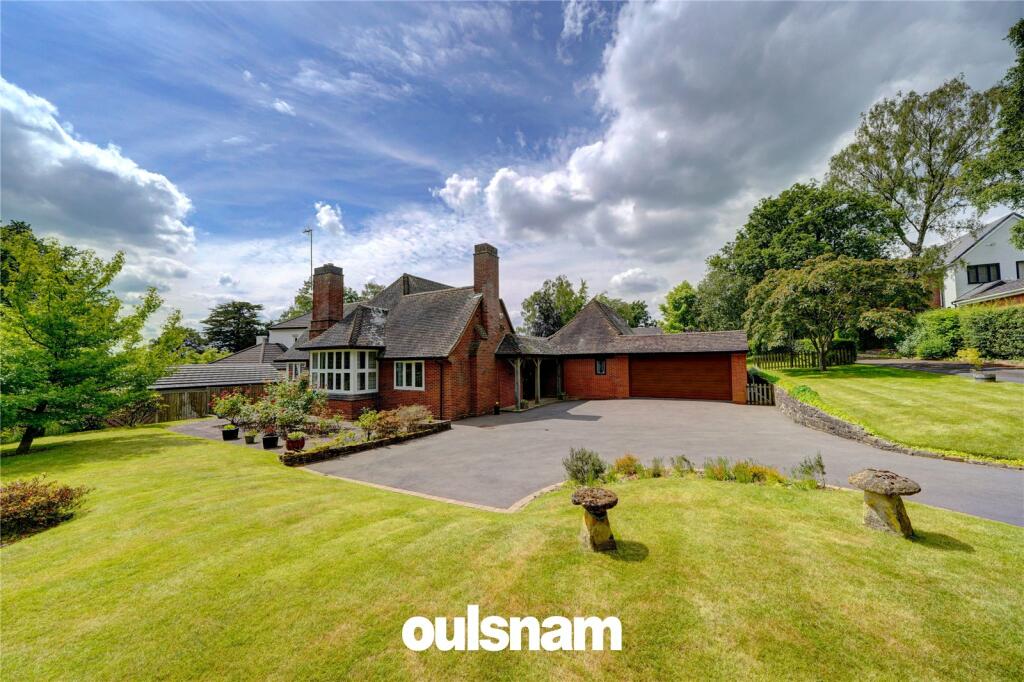 4 bedroom detached house for sale in Twatling Road, Barnt Green