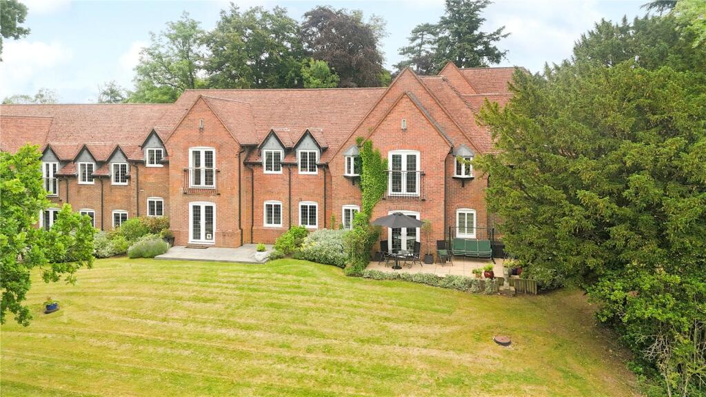 Main image of property: Lea End Lane, Birmingham, Worcestershire, B38