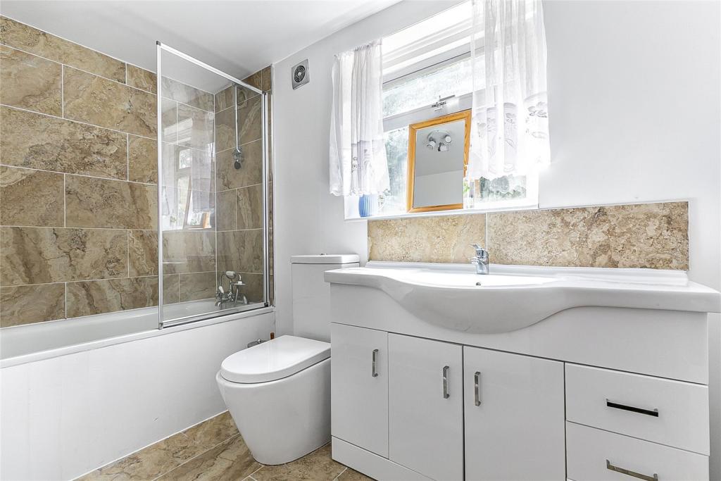 3 bedroom semidetached house for sale in Totteridge Lane, Totteridge