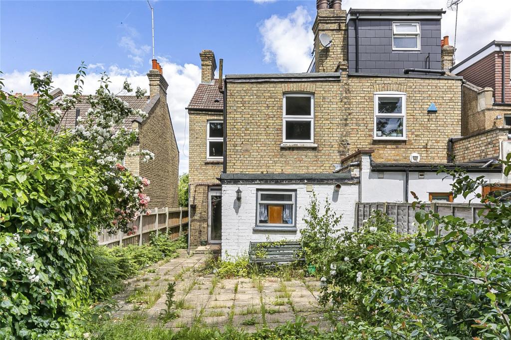 3 bedroom semidetached house for sale in Totteridge Lane, Totteridge