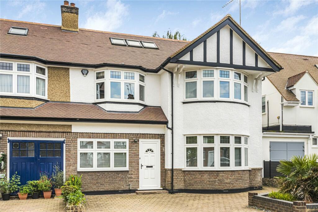 5 bedroom semidetached house for sale in Hill Crescent, Totteridge