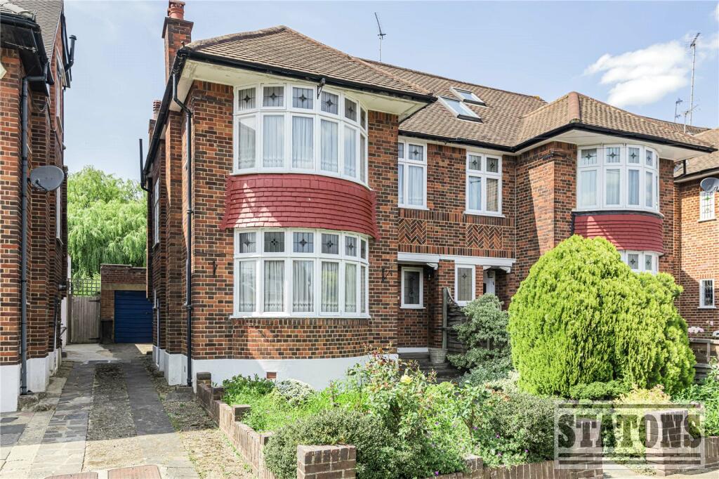 Main image of property: Lynton Mead, Totteridge, London, N20