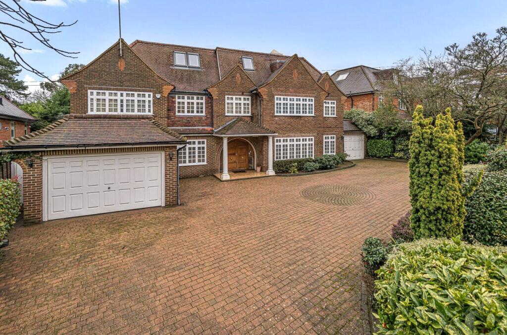 Main image of property: Grange Avenue, Totteridge, London, N20
