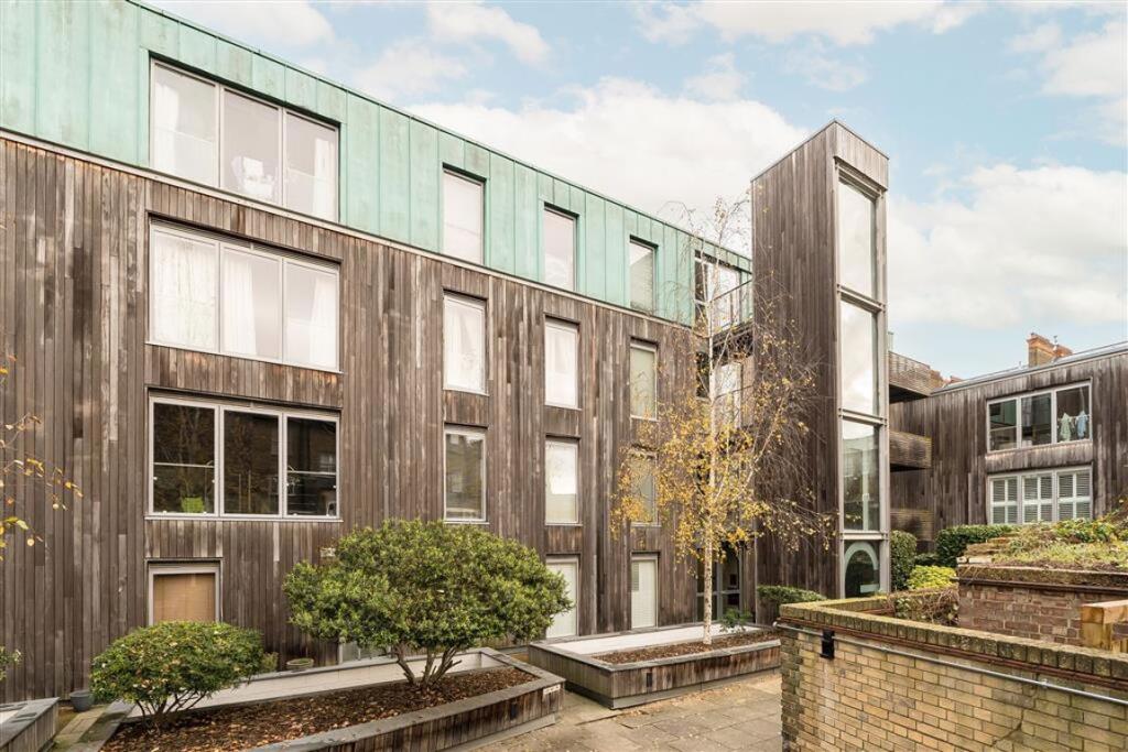 Main image of property: Balham Grove, Balham