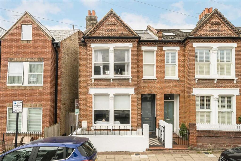 Main image of property: Gaskarth Road, Balham