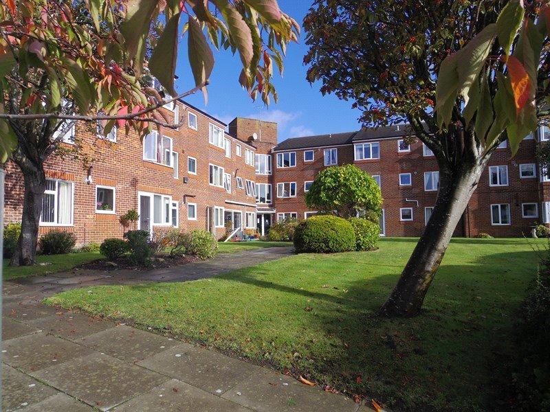 2 bedroom retirement property for sale in Mount Pleasant Road, Poole