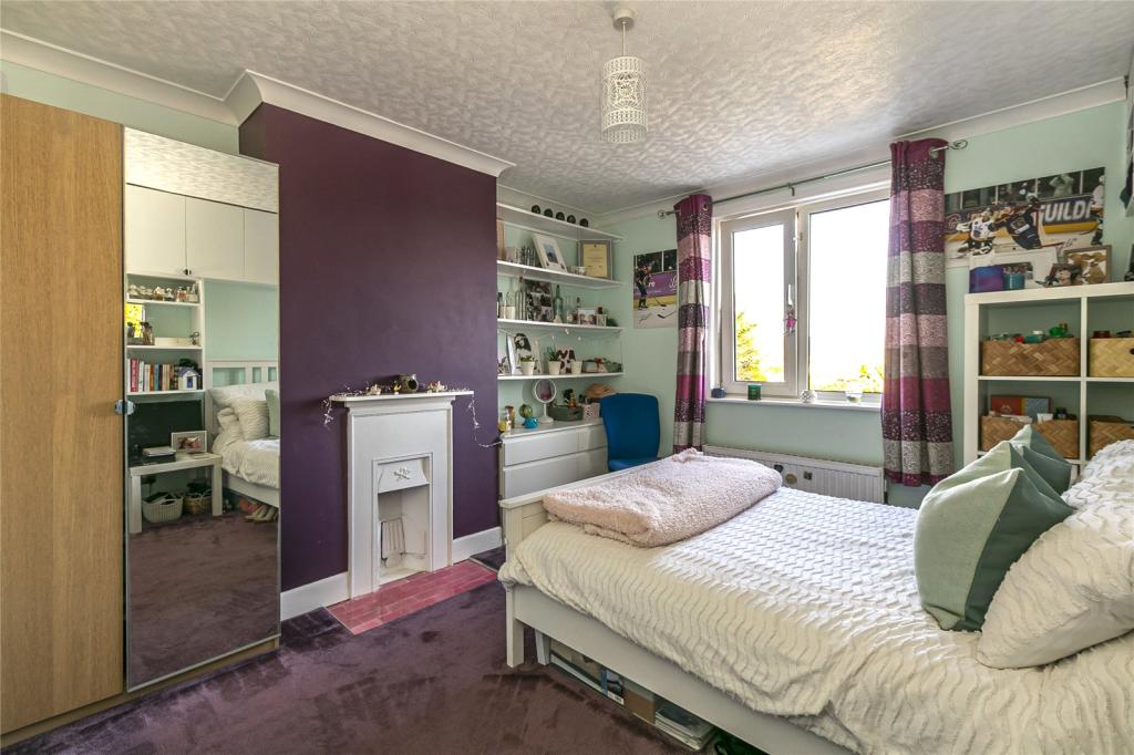 3 bedroom semidetached house for sale in Gwynne Road, Parkstone, Poole