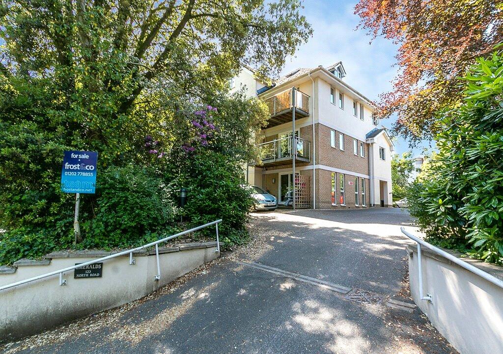 2 bedroom apartment for sale in North Road, Lower Parkstone, Poole