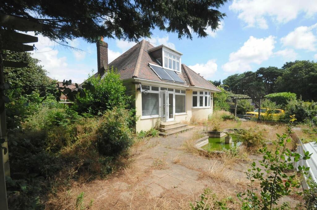 4 bedroom detached house for sale in Constitution Hill Road, Lower Parkstone, Poole, Dorset, BH14