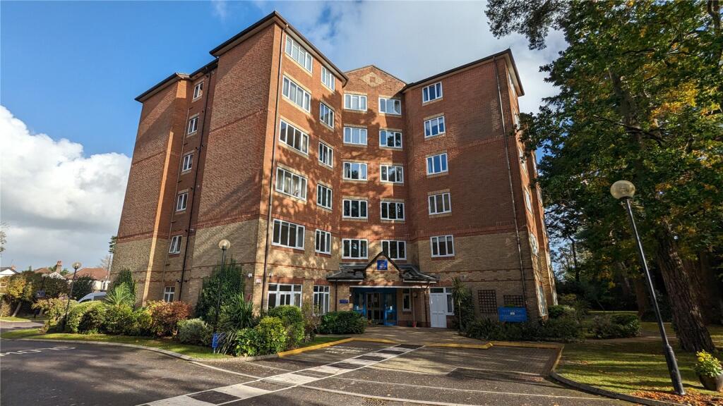 1 bedroom retirement property for sale in Lindsay Road, Branksome Park