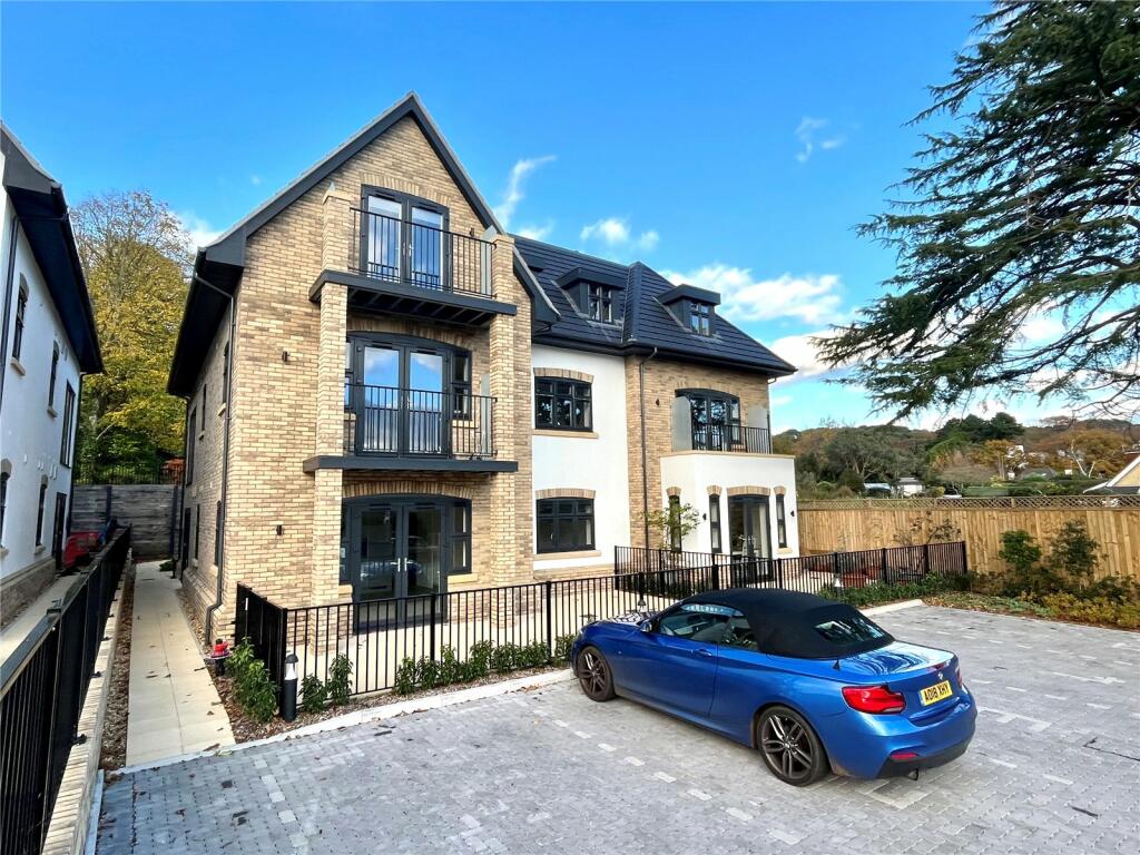 2 bedroom apartment for sale in Danecourt Road, Lower Parkstone, Poole