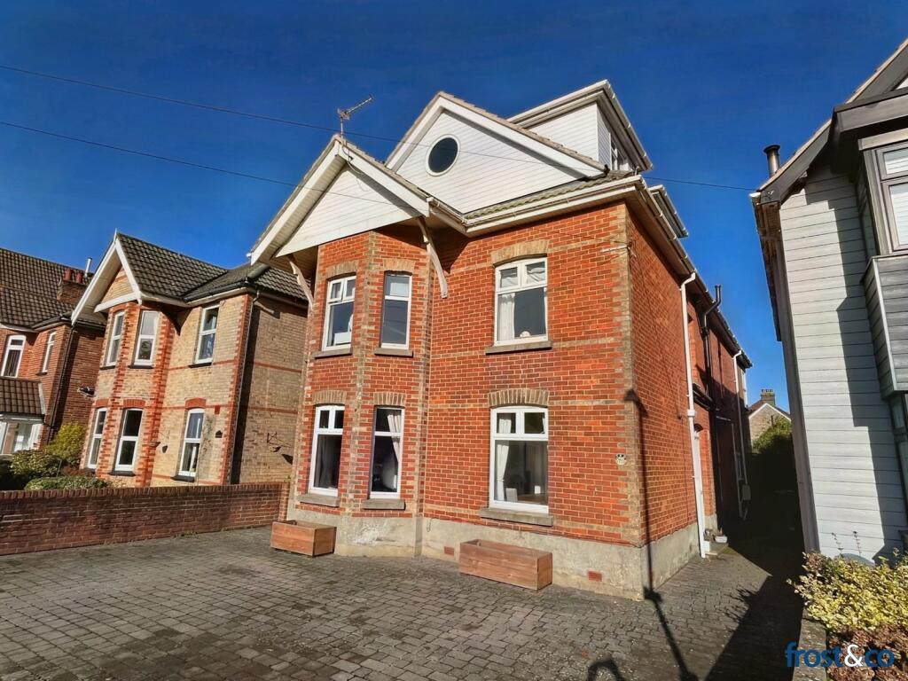 5 bedroom detached house for sale in Alexandra Road, Alexandra Park, Poole, Dorset, BH14