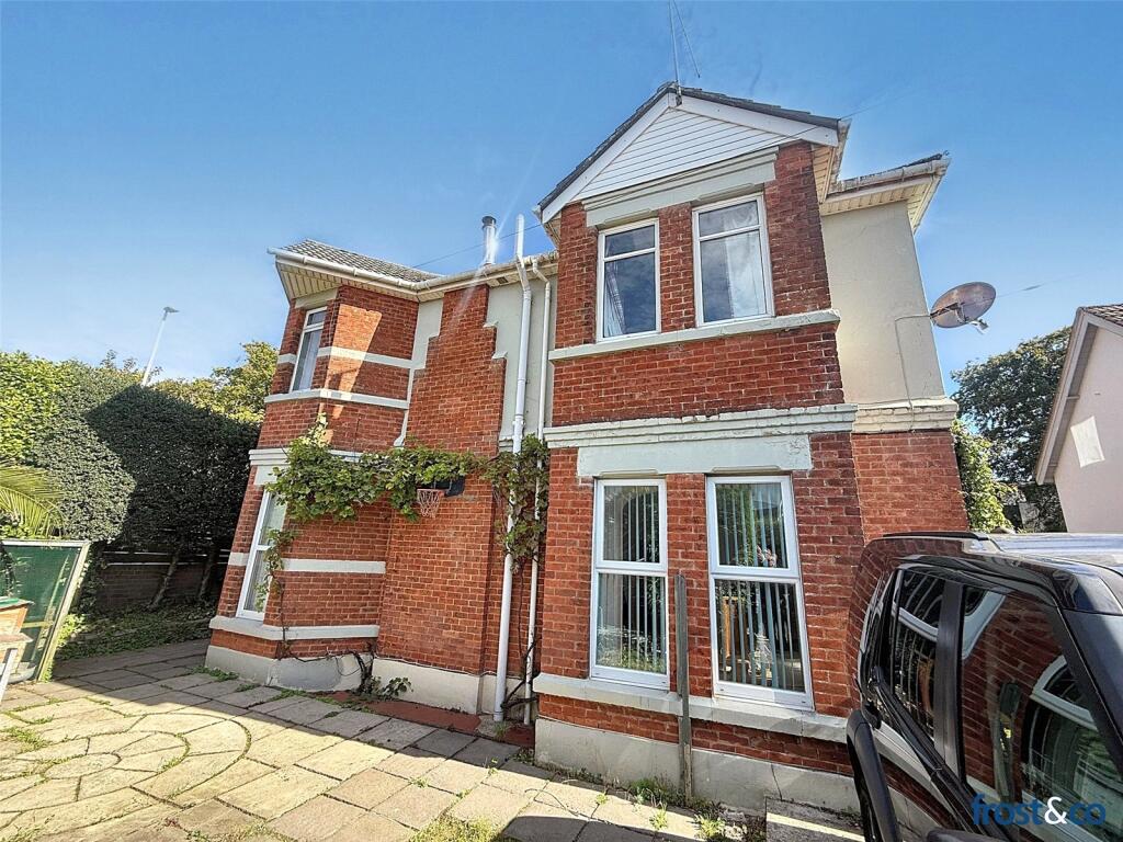 Main image of property: Bournemouth Road, Lower Parkstone, Poole, Dorset, BH14