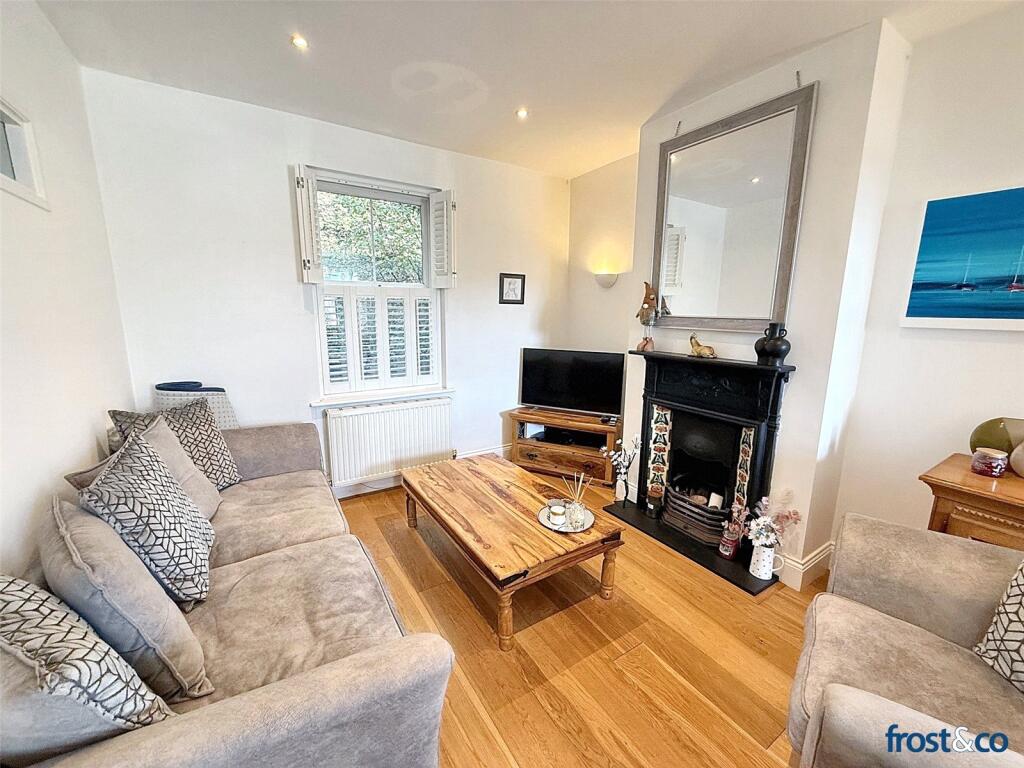 Main image of property: Salterns Road, Lower Parkstone, Poole, Dorset, BH14