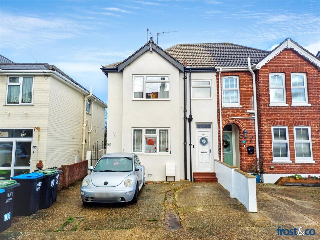 Main image of property: Gwynne Road, Parkstone, Poole, Dorset, BH12