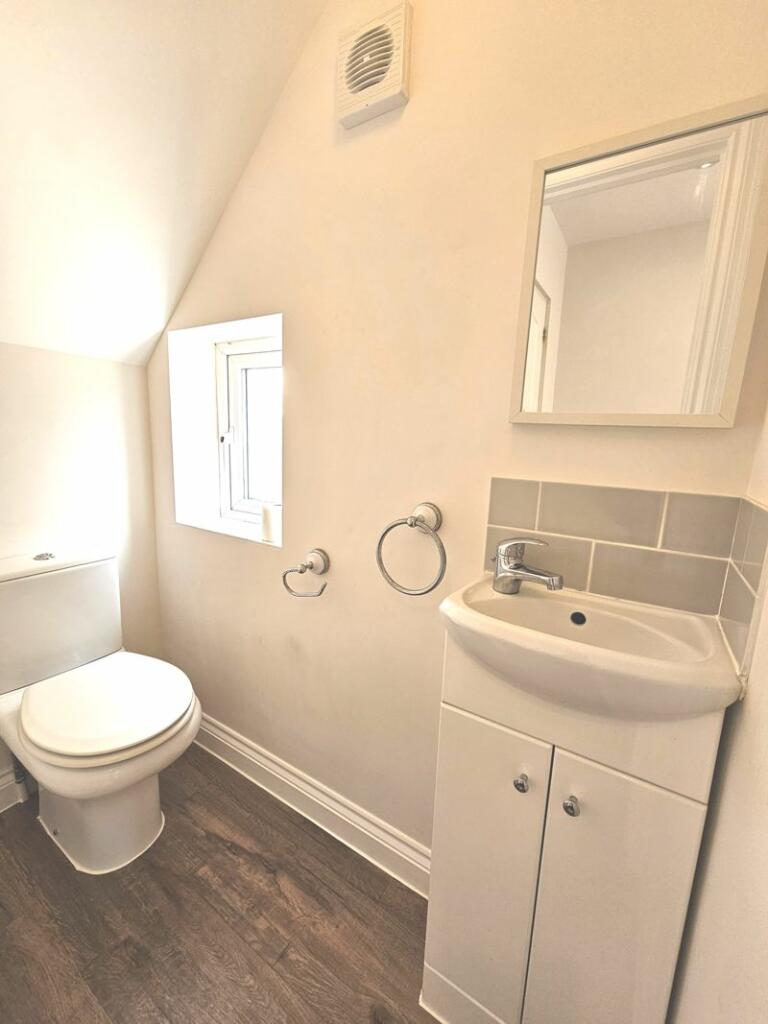 Additional property image - Kelston Grove, Hanham, Bristol