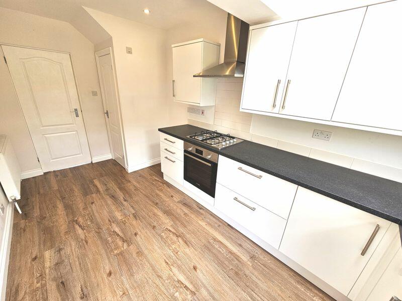 Additional property image - Kelston Grove, Hanham, Bristol