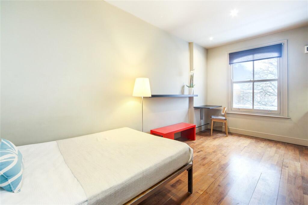 Studio apartment for rent in St Charles Square, London, W10