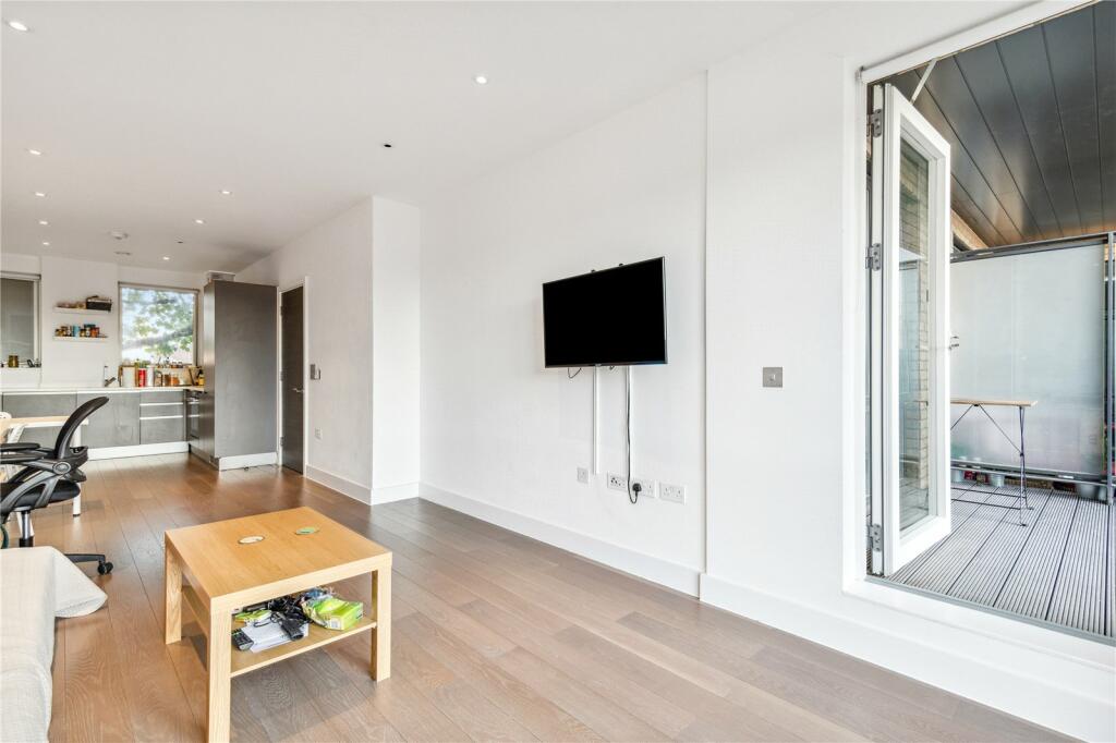 1 bedroom apartment for sale in Canon House, 1011 Bruckner Street