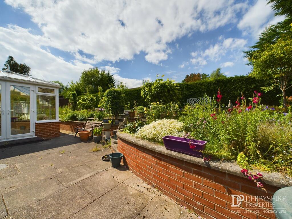 Additional property image - Highfield Close, Loscoe, Heanor, DE75