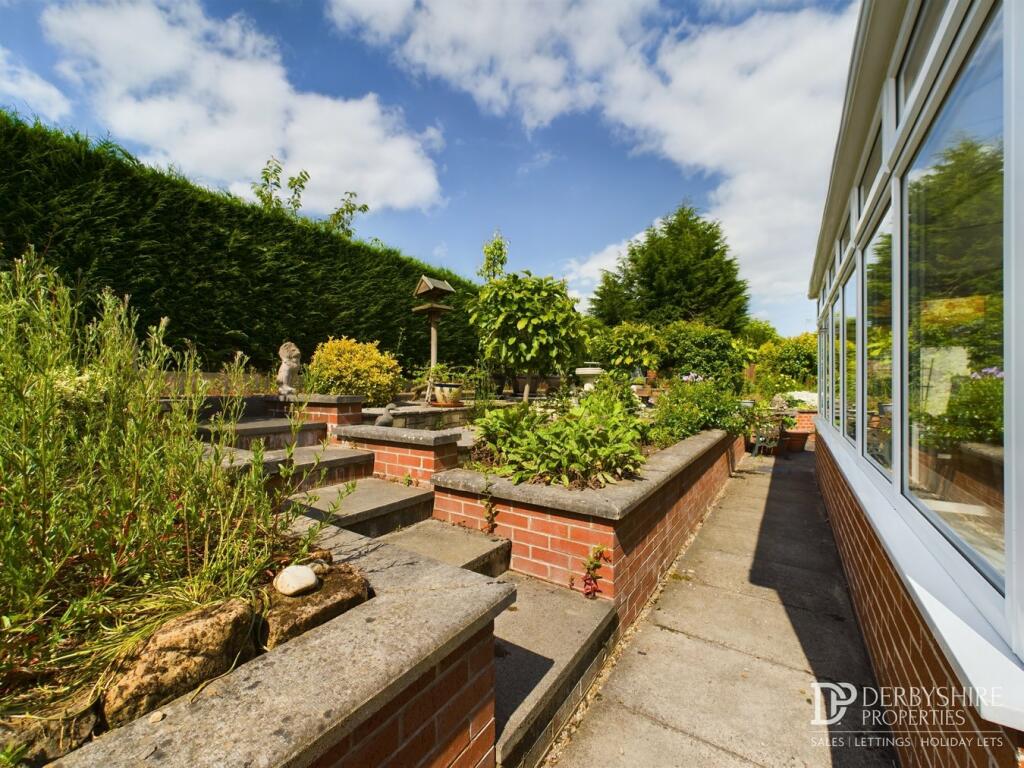 Additional property image - Highfield Close, Loscoe, Heanor, DE75