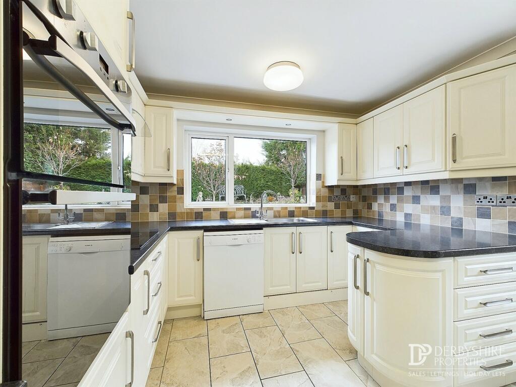 Additional property image - Highfield Close, Loscoe, Heanor, DE75