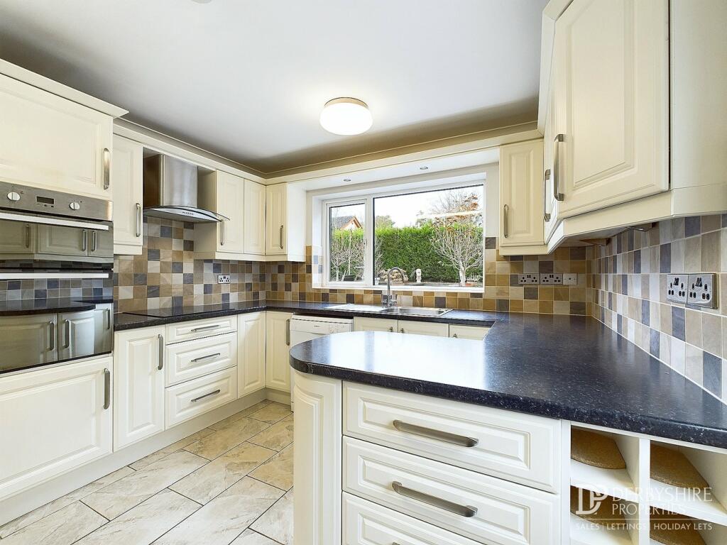 Additional property image - Highfield Close, Loscoe, Heanor, DE75