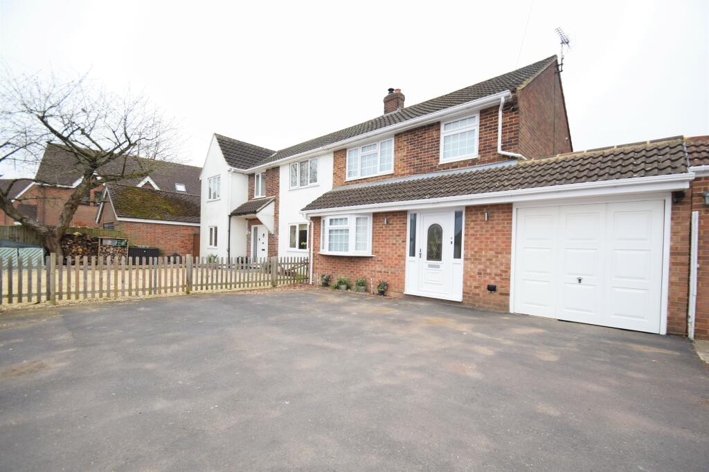 Main image of property: Wycombe Road, Prestwood, Buckinghamshire, HP16