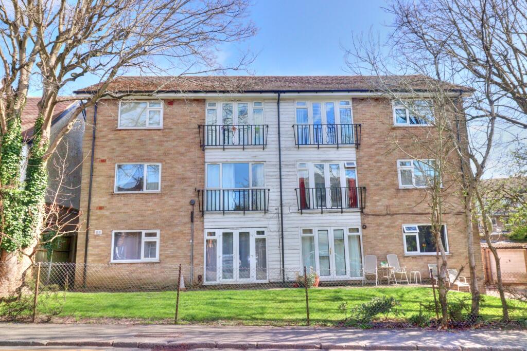 Main image of property: One Tree Place, Station Road, Amersham, Buckinghamshire, HP6