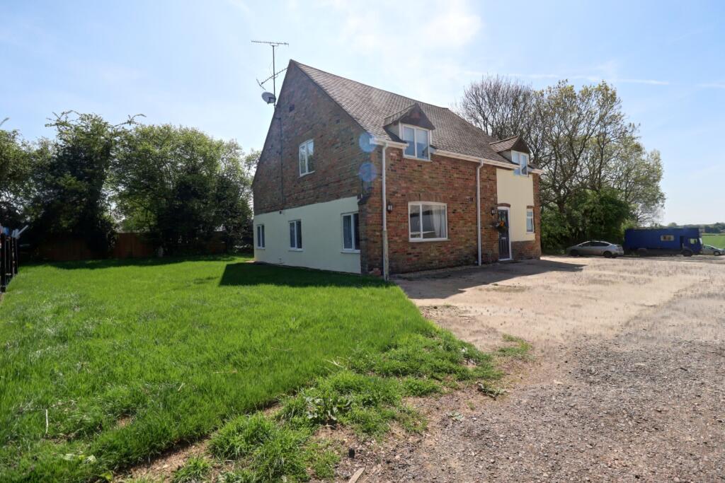 Main image of property: Chinnor Road, Bledlow Ridge, High Wycombe, Buckinghamshire, HP14