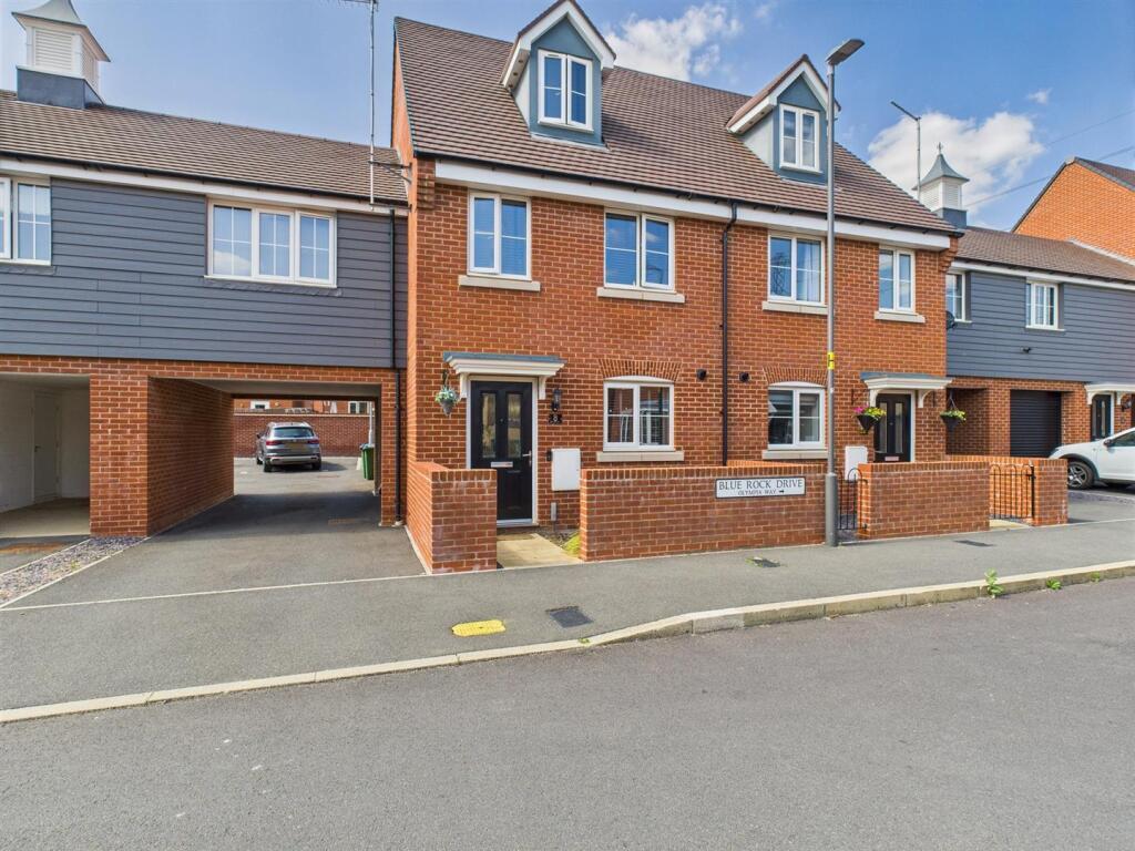 Main image of property: Blue Rock Drive, Aylesbury, Buckinghamshire, HP18