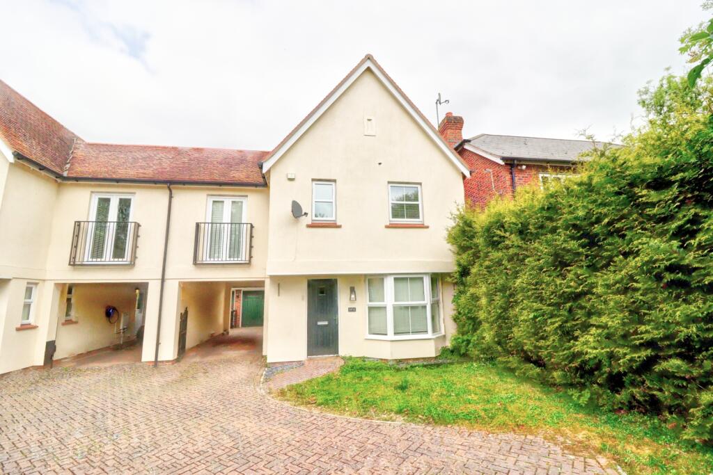 Main image of property: St Dunstans Close, Monks Risborough, Princes Risborough, Buckinghamshire, HP27