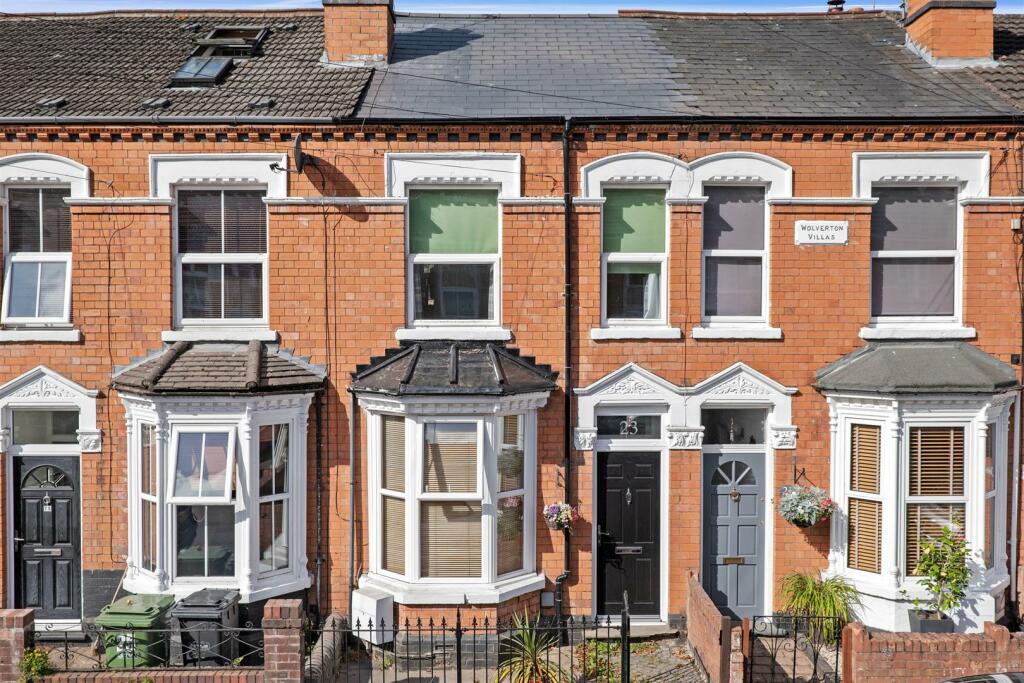 2 bedroom terraced house for sale in Shrubbery Road, Worcester, WR1