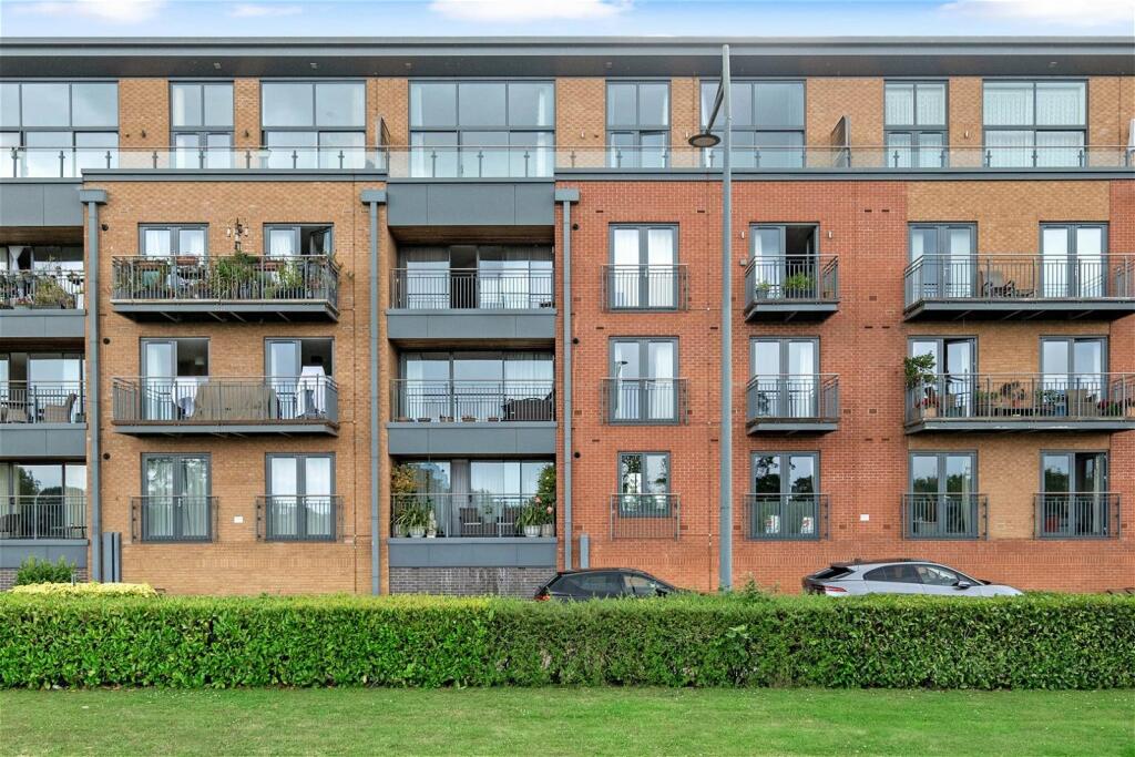 2 bedroom apartment for sale in Crossley Road, Diglis, Worcester, WR5