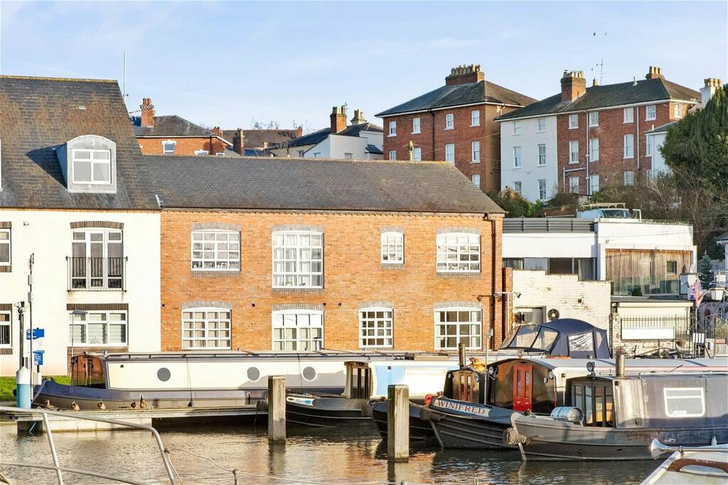 2 bedroom apartment for sale in The Wharf, Diglis Road, Worcester, WR5