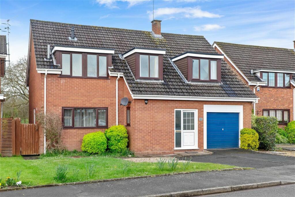 3 bedroom detached house for sale in 105 Columbia Drive Lower Wick Worcester, WR2