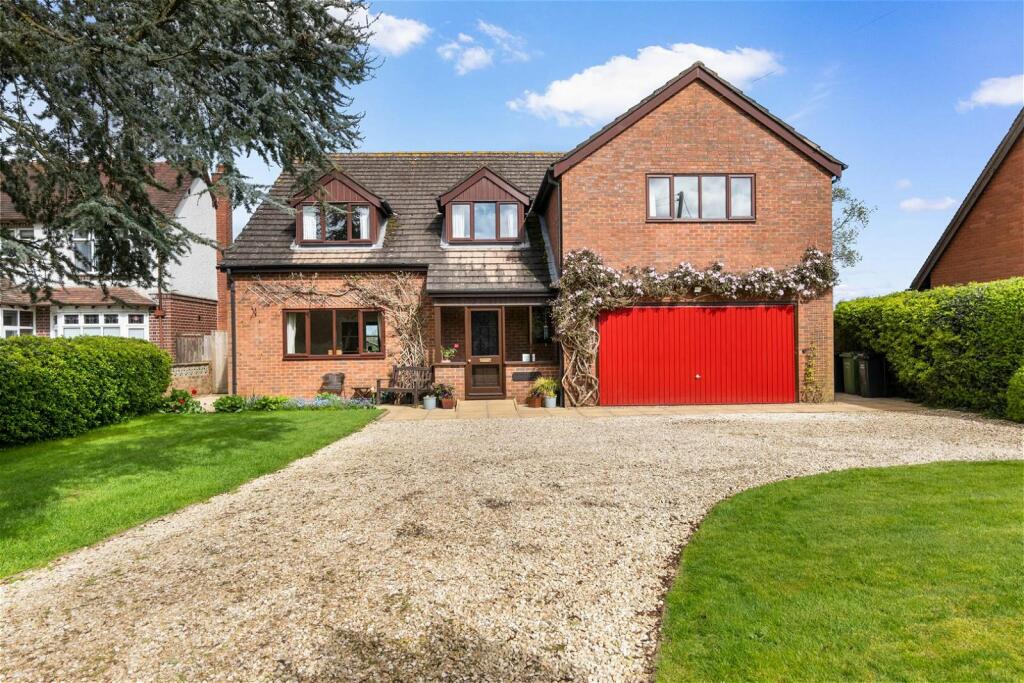 5 bedroom detached house for sale in Drury Lane, Martin Hussingtree