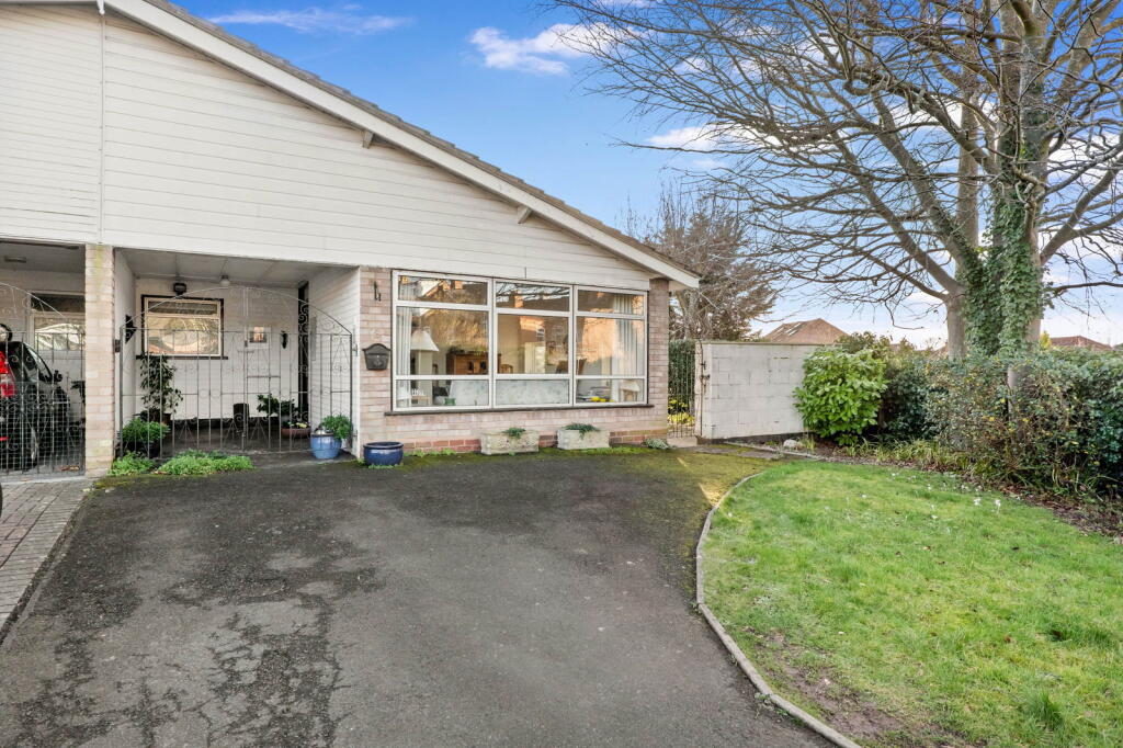 Main image of property: 6 Arundel Drive, Battenhall, Worcester. WR5 2HU