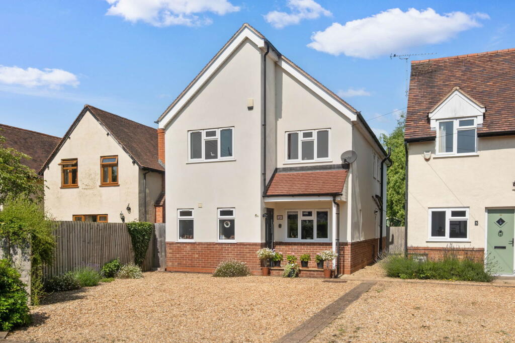 Main image of property: 5a Stonebow Road, Drakes Broughton, Pershore, Worcestershire. WR10 2AW