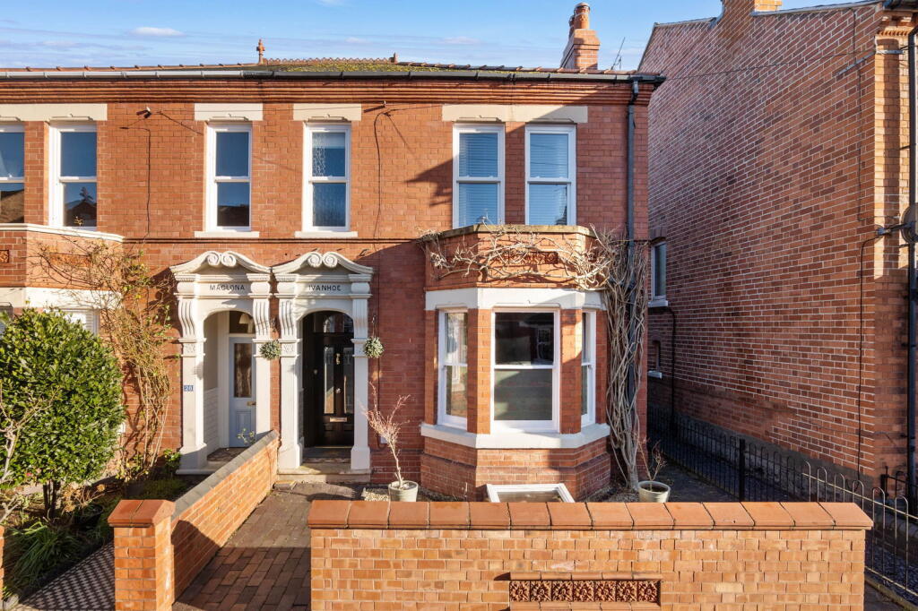 Main image of property: 30 St. Dunstans Crescent, Battenhall, Worcester.  WR5 2AF