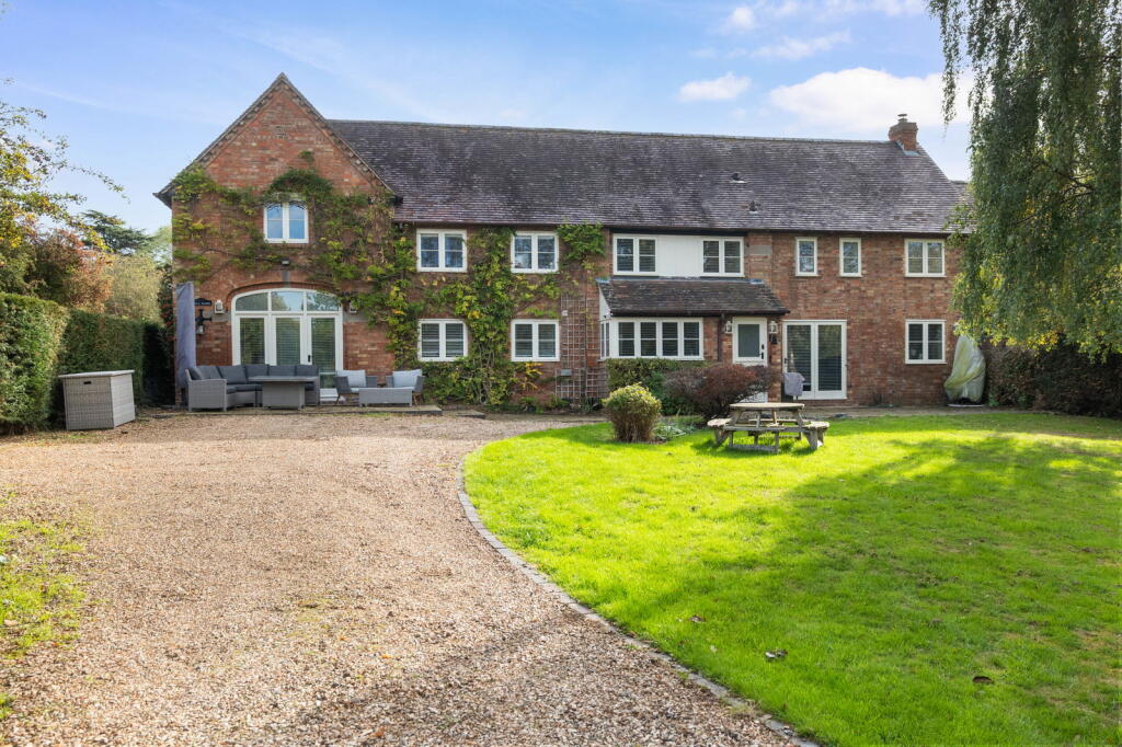 Main image of property: Bell Barn, Lower End, Birlingham, Pershore, Worcestershire.  WR10 3AD
