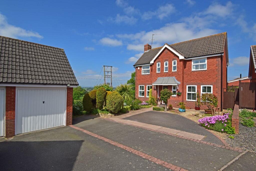 3 bedroom detached house for sale in 42 Parkstone Avenue, Hilltop