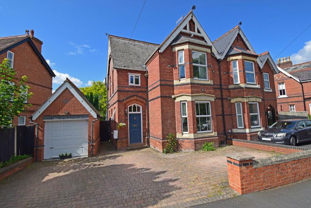 4 bedroom semidetached house for sale in 10 The Crescent, Bromsgrove