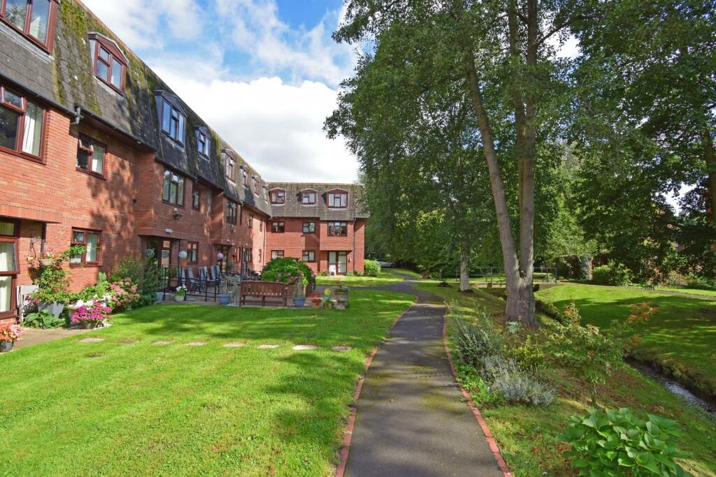 Additional property image - 29 St James Court, 30 The Strand, Bromsgrove, Worcestershire, B61 8AB