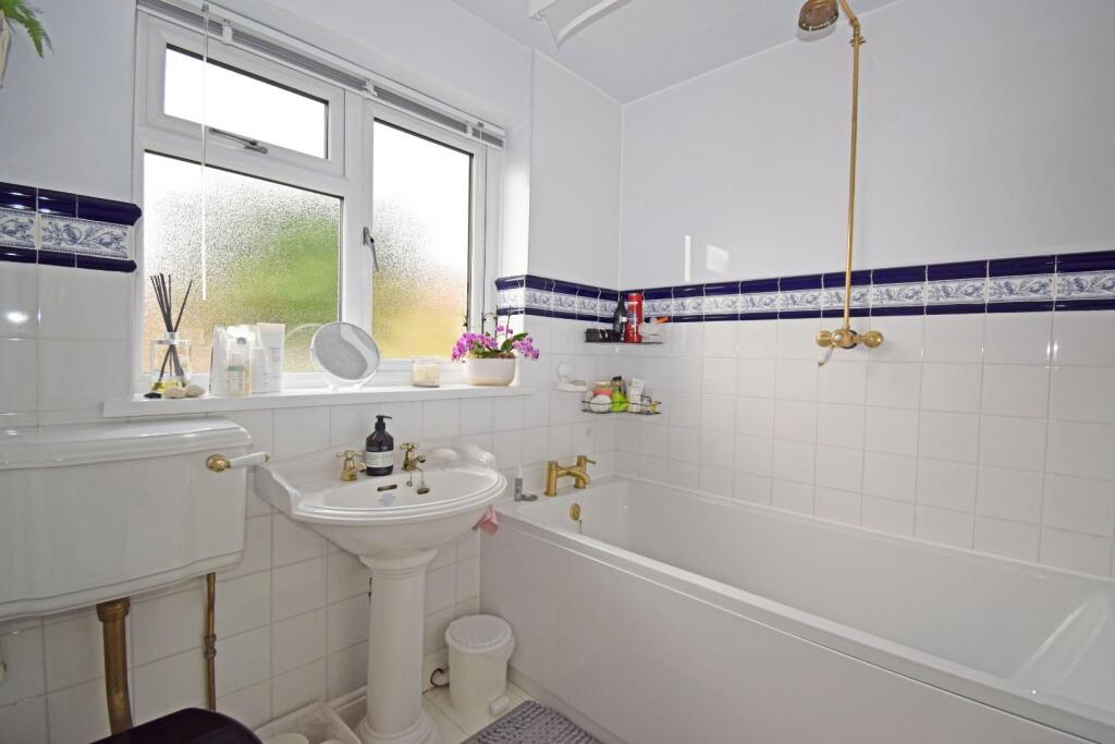 Additional property image - 1 Farrier Close, Stoke Heath, Bromsgrove, Worcestershire, B60 3PQ