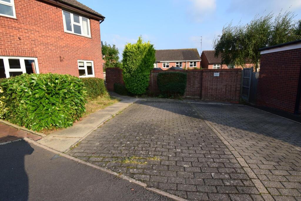 Additional property image - 96 Tidbury Close, Walkwood, Redditch, Worcestershire, B97 5LW