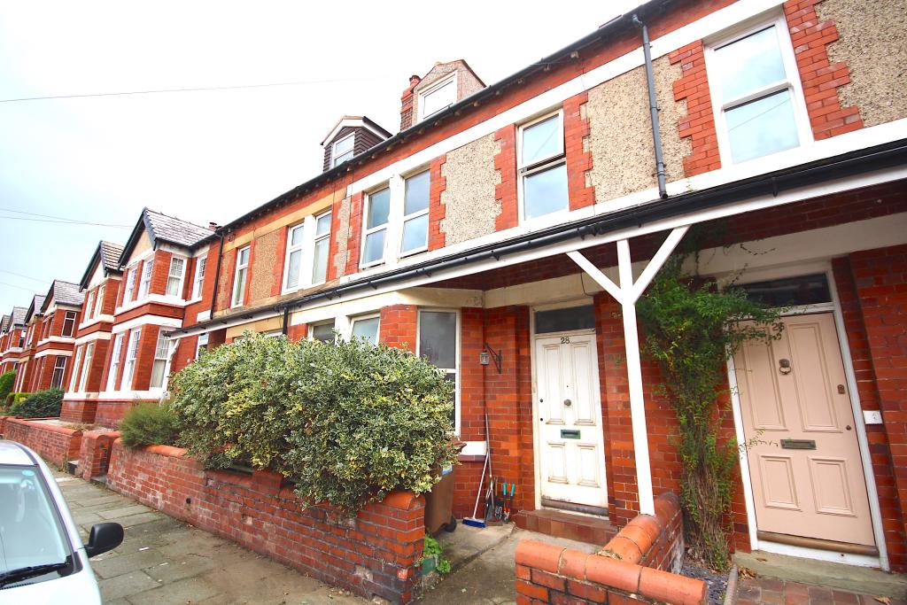 4 bedroom terraced house for sale in Ferndale Road, Hoylake, Wirral