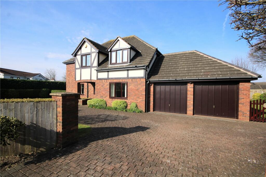 4 bedroom detached house for sale in Badgers Set, Caldy, Wirral, CH48